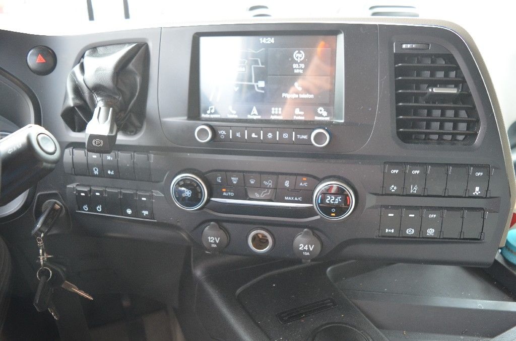 Tahač návěsů FORD F-MAX - 15