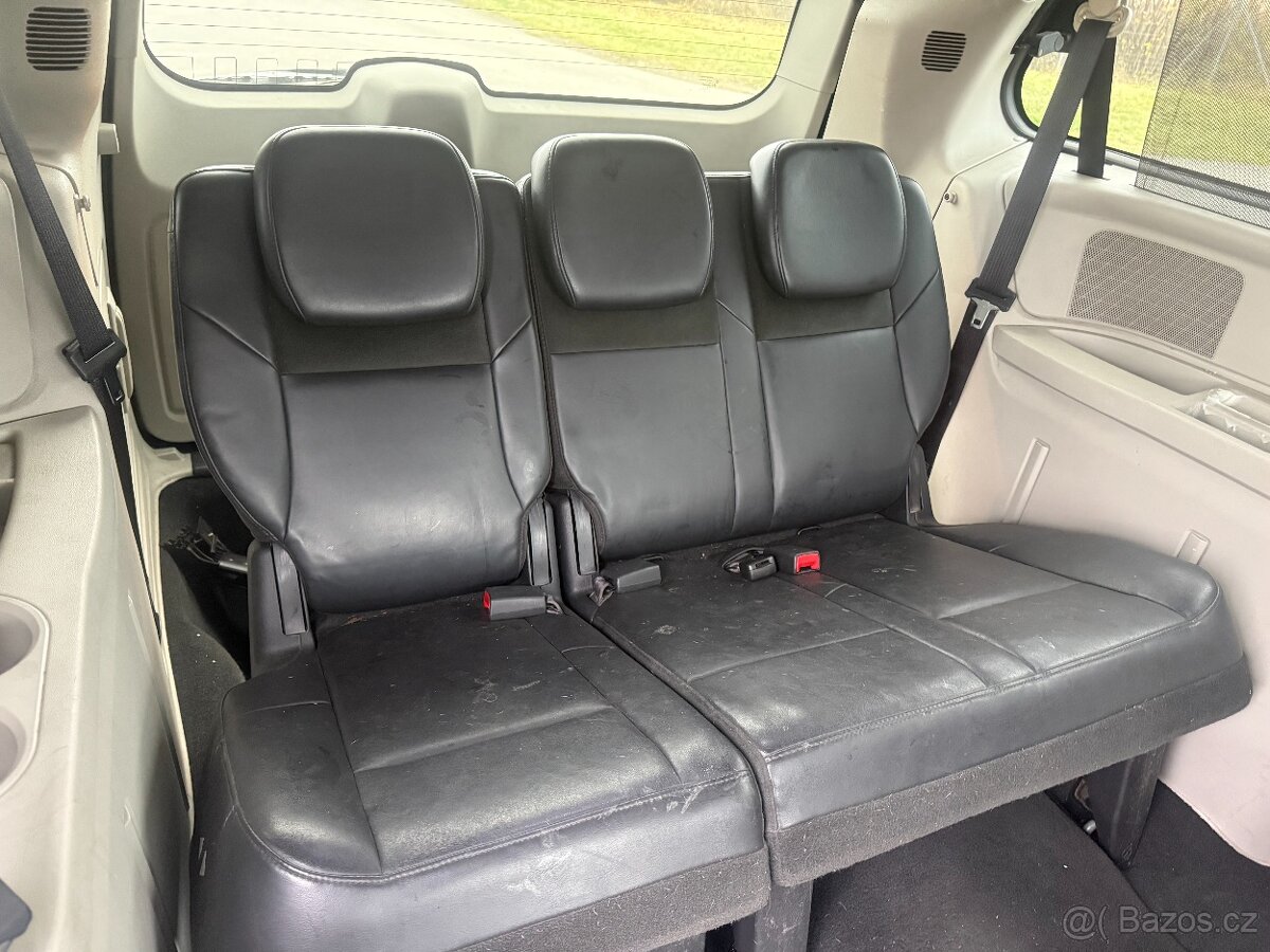 Chrysler Grand Voyager 2,8 CRD Automat 7mist stl 10/27 - 15