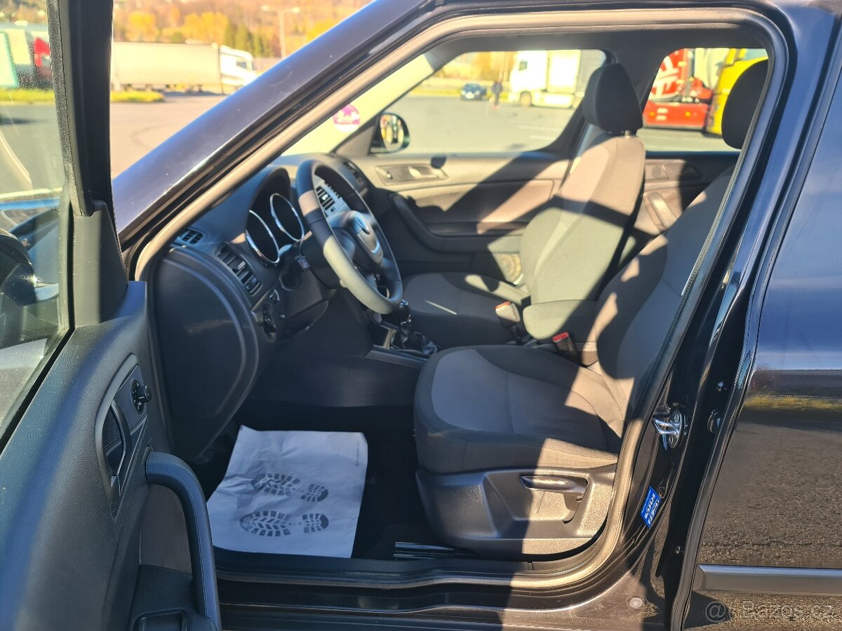 ŠKODA YETI 2.0 TDi 81-KW 4x4 RV 2013 SERVISKA 156TKM 1.MAJ. - 15
