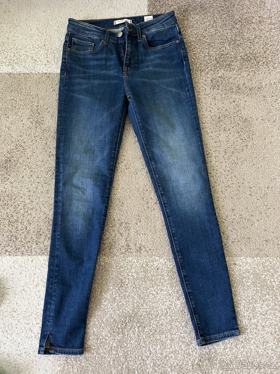 Originál TOMMY HILFIGER ‘26’ - 15