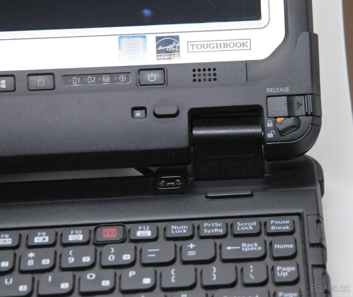 Průmyslový tablet/notebook Panasonic CF-33 - 15
