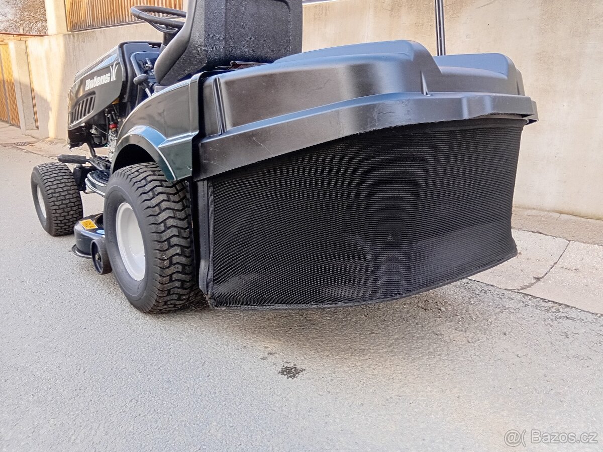 Prodám zahradní traktor MTD Bolens 15.5Hp - 15