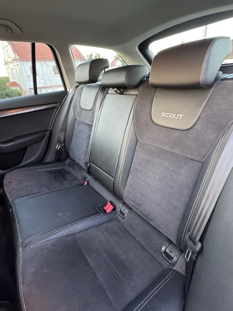 Škoda Octavia combi 3, 2.0 TDi, model SCOUT - 15