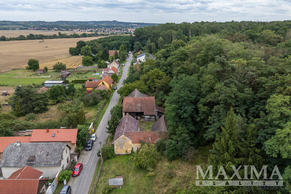 Dům 2+1 o ploše 200 m2 - Dolní Beřkovice, Podvlčí - 15
