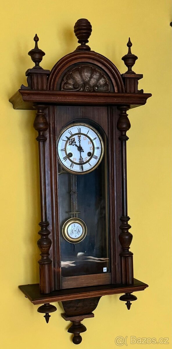 Prodám 34 ks TOP nástěnných hodin - 15