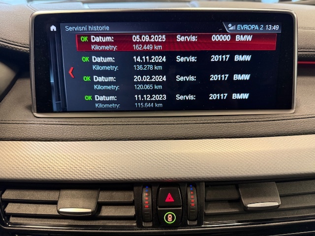 X6 xDrive30d F16, rok 2018 - 15