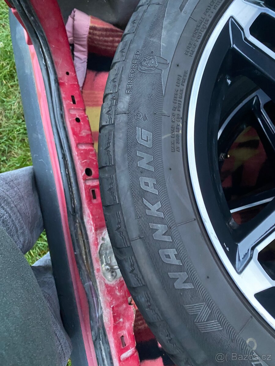 BMW alu kola 18” s pneu Nankang Winter Activa SV-55 – ET34 - 15