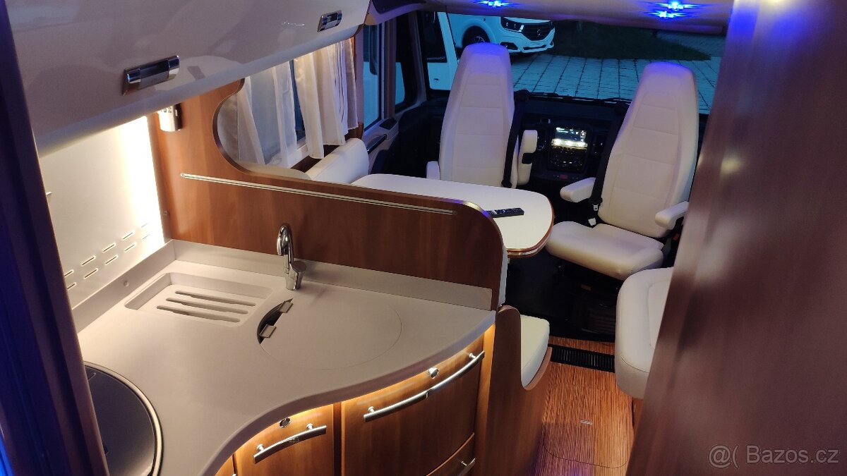 LAIKA KREOS 7009 2021 PRVNÍ MAJITEL - 15