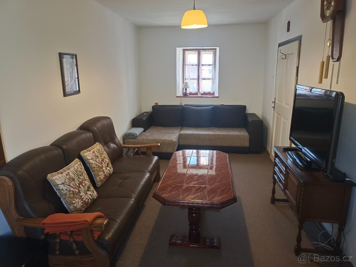 Prodej RD, chalupy u rybníka Mnich v Netolicích. - 15