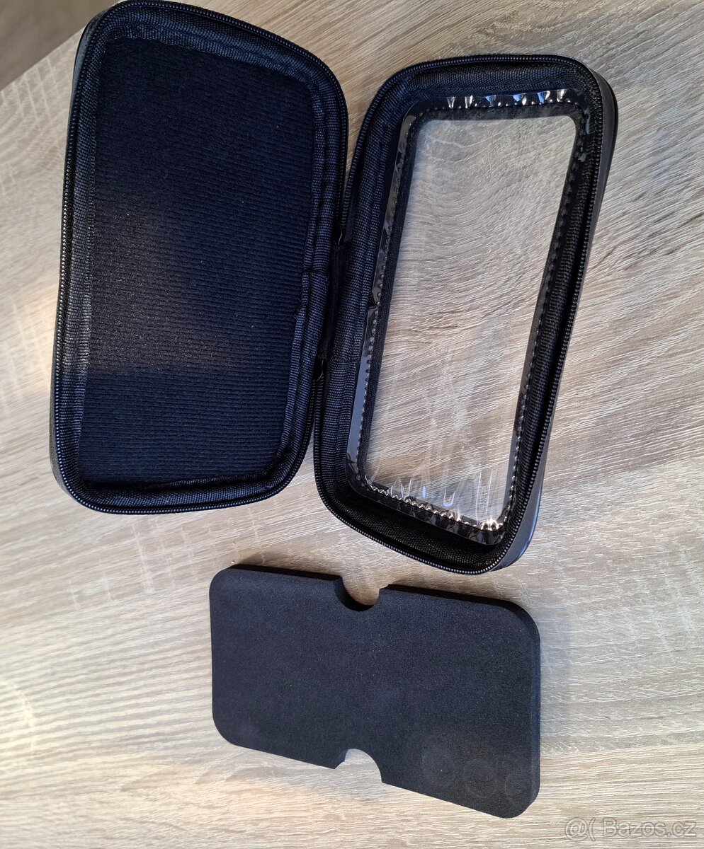 Různé kabely a jiné - 15