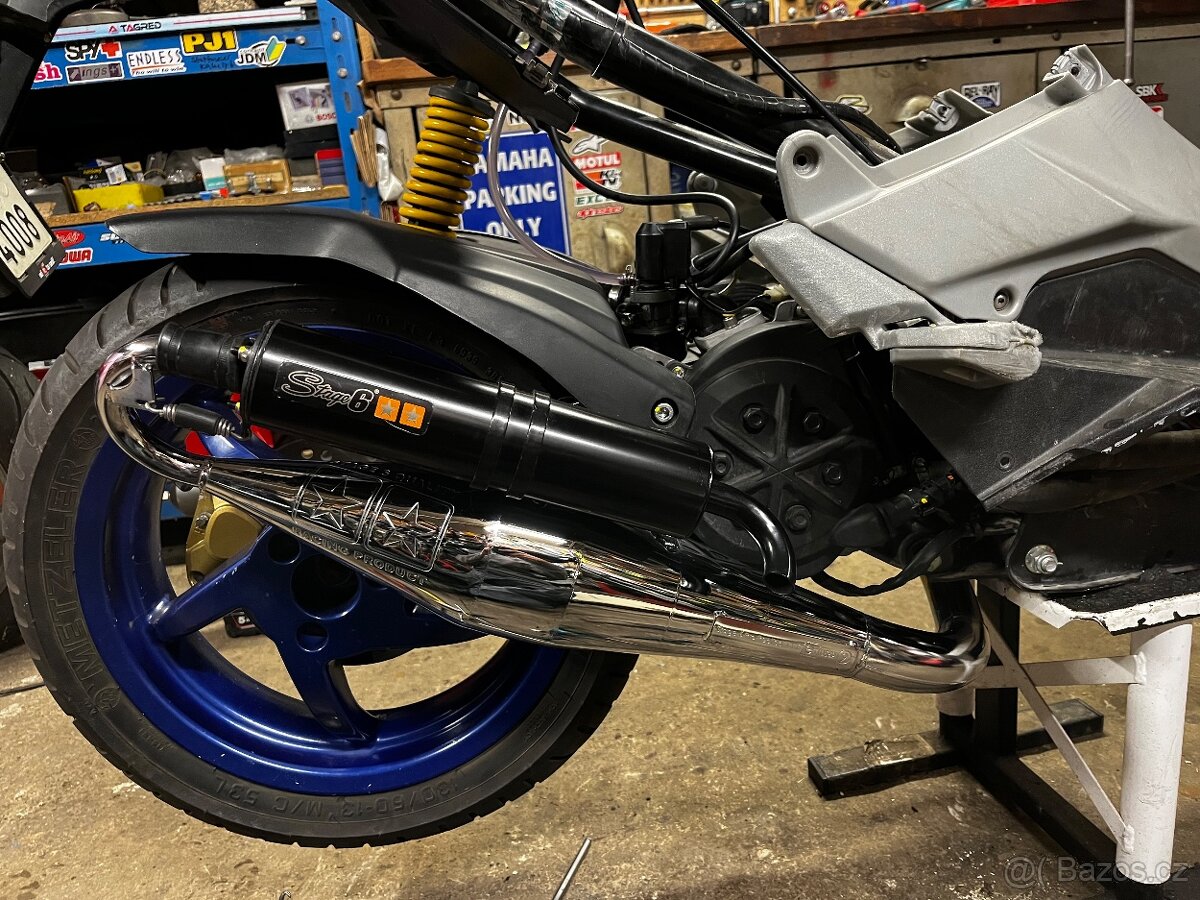 Aprilia SR50 - 15