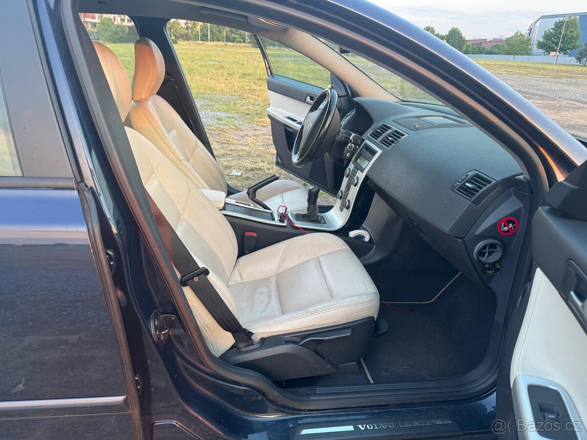 Volvo V50 2012r - 15