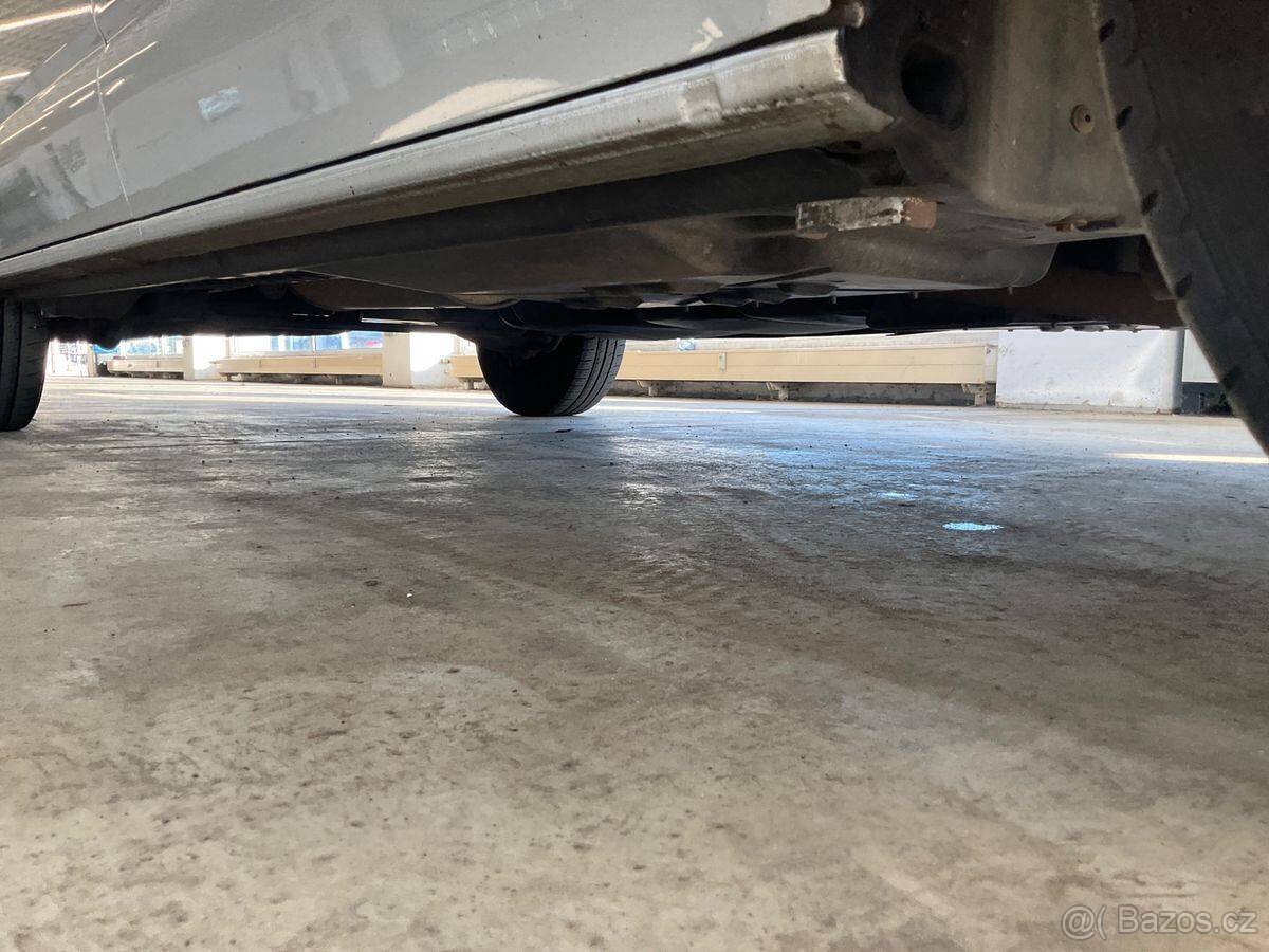 VW Multivan T5 1.9 TDI 75kW,Webasto,Digi.klima,1.Majitel - 15