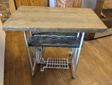 Jídelní stůl pro 4 osoby - MASIVNÍ DŘEVO- BŘÍZA - 15