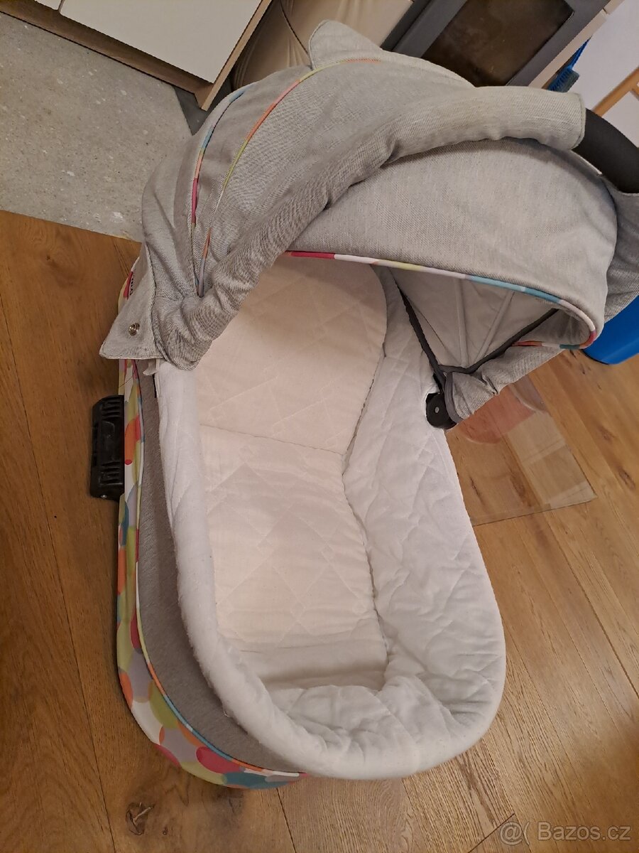 Prodám trojkombinaci, kočarek KUNERT Profesional Romantic - 15