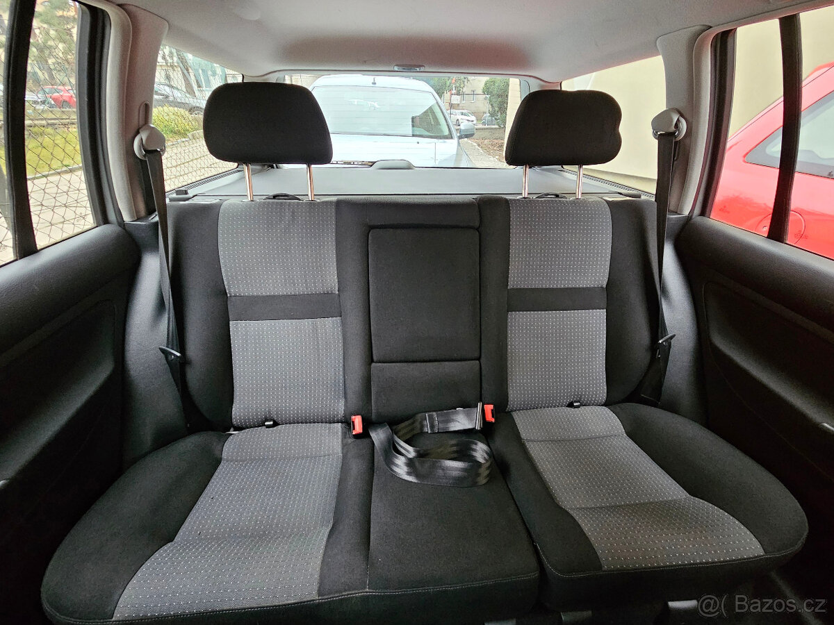 VW Golf 4 Variant, 1.6, 77 kW, benzín, klimatronic - 15