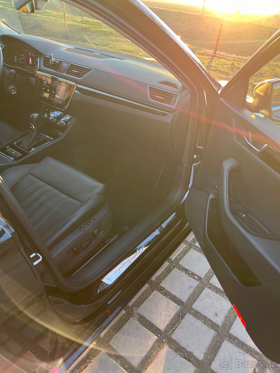 Škoda Superb III combi Laurin&Klement - 15