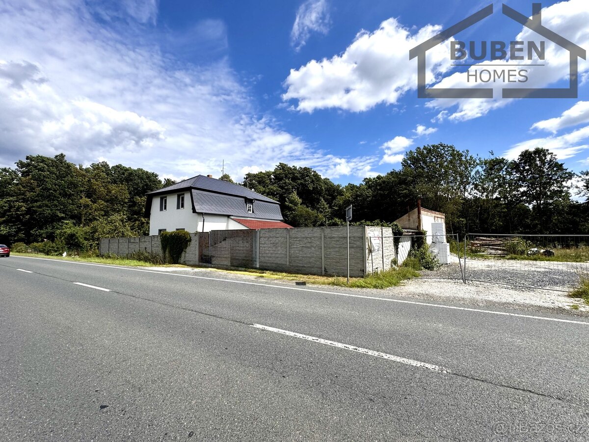 RD 7+kk (užitná plocha 250 m²), letní kuchyň, kolna, pergola - 15