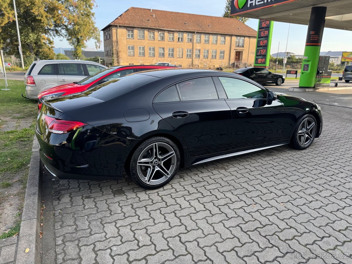 Mercedes-Benz CLS 300d AMG - 15