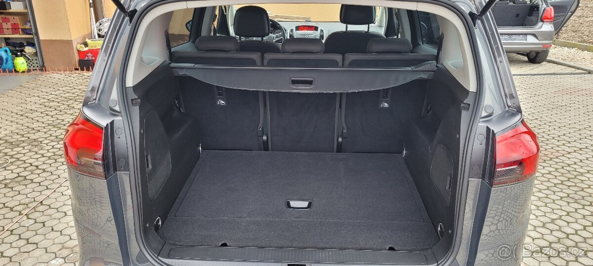 Opel Zafira 1,4i 103kW benzín - 15