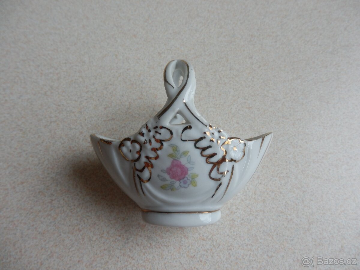 Porcelánové vázičky, košík, pejsek, ovečka, kačer - 15