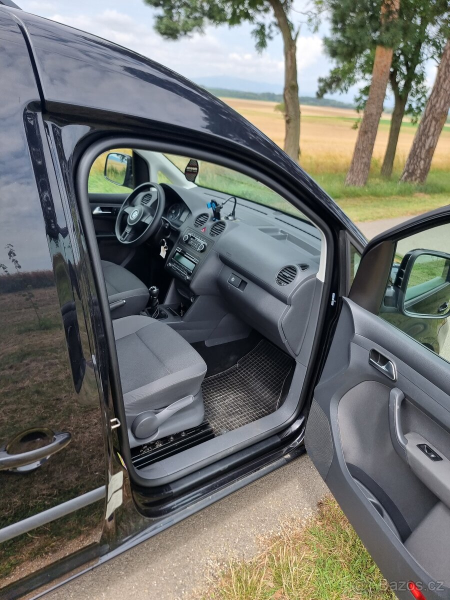 Prodam vw caddy maxi 2.0tdi 103kw dph - 15