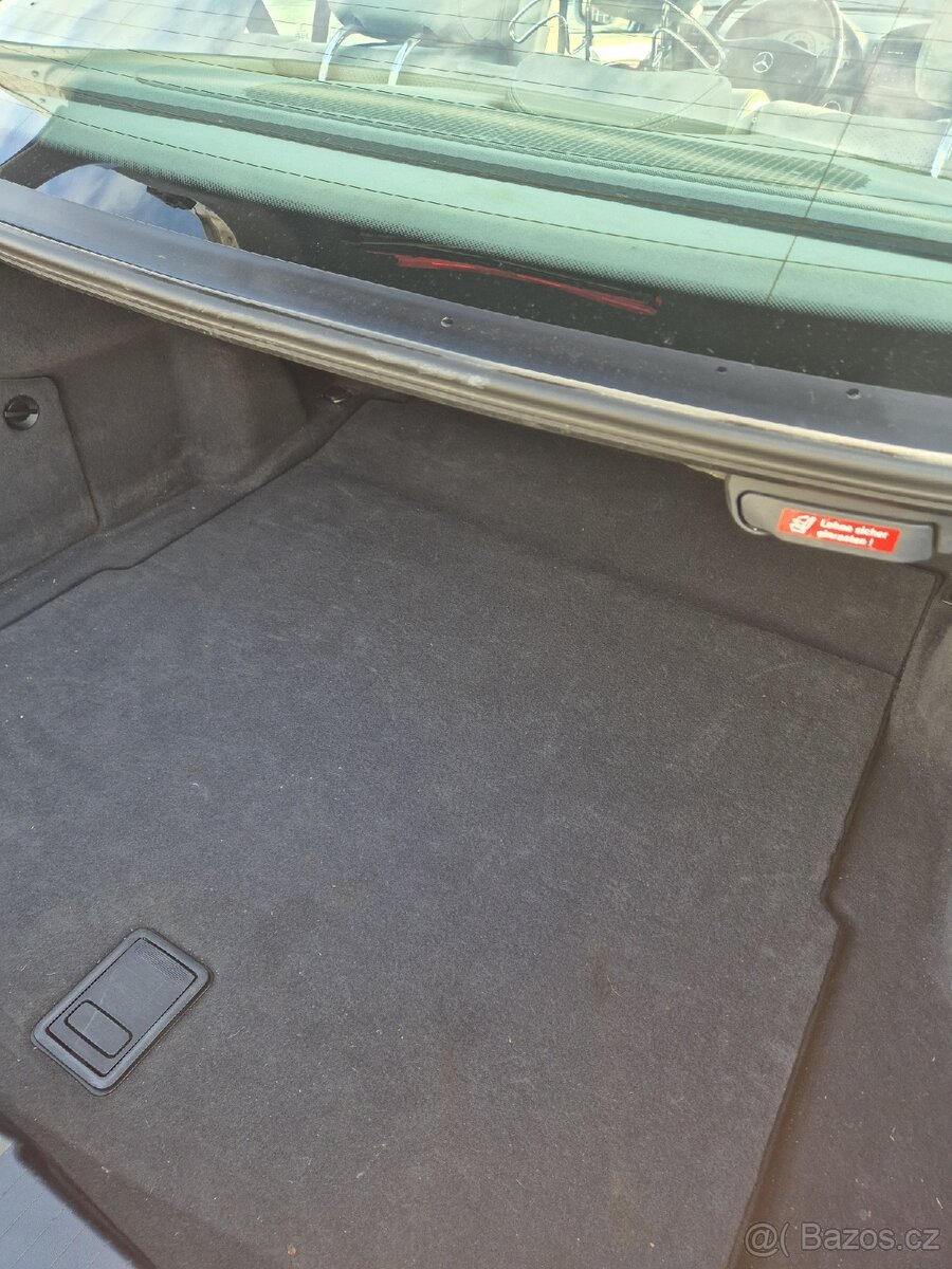 Mercedes-Benz W211 E 220 CDI - 15