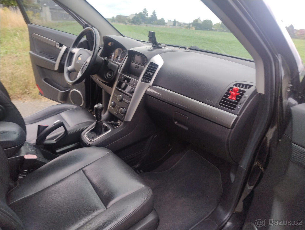 Chevrolet Captiva 2.0 VCDi, r.v. 2007 – 7 míst - 15