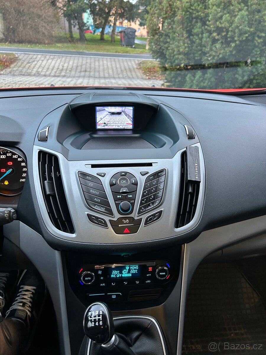 Ford C-Max 1.6 tdci 70kW rok 2012 - 15