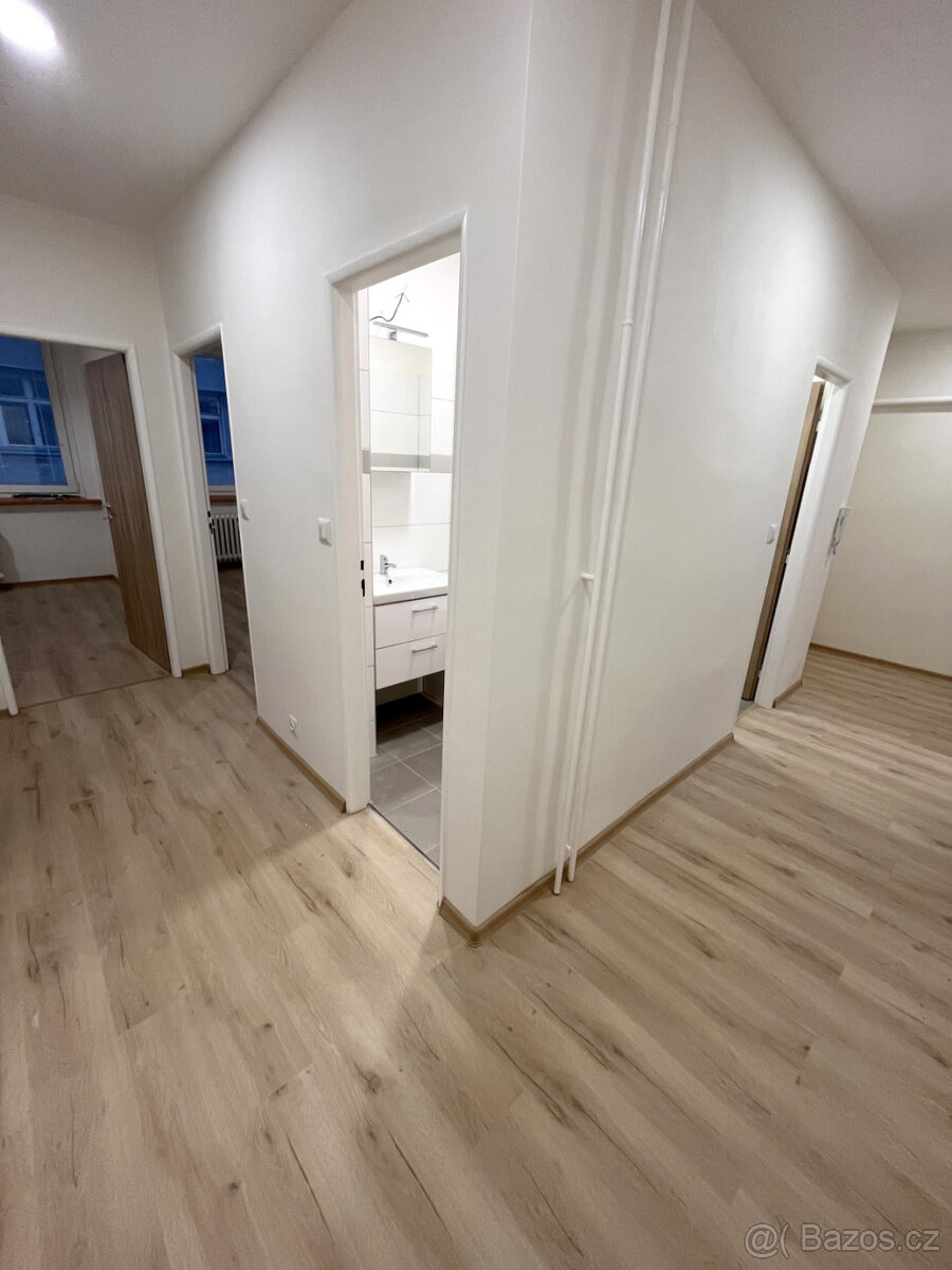 Pronájem byt 3+1/B, 74,5 m2, Louny, ul. Pražská, 3.NP, cihla - 15