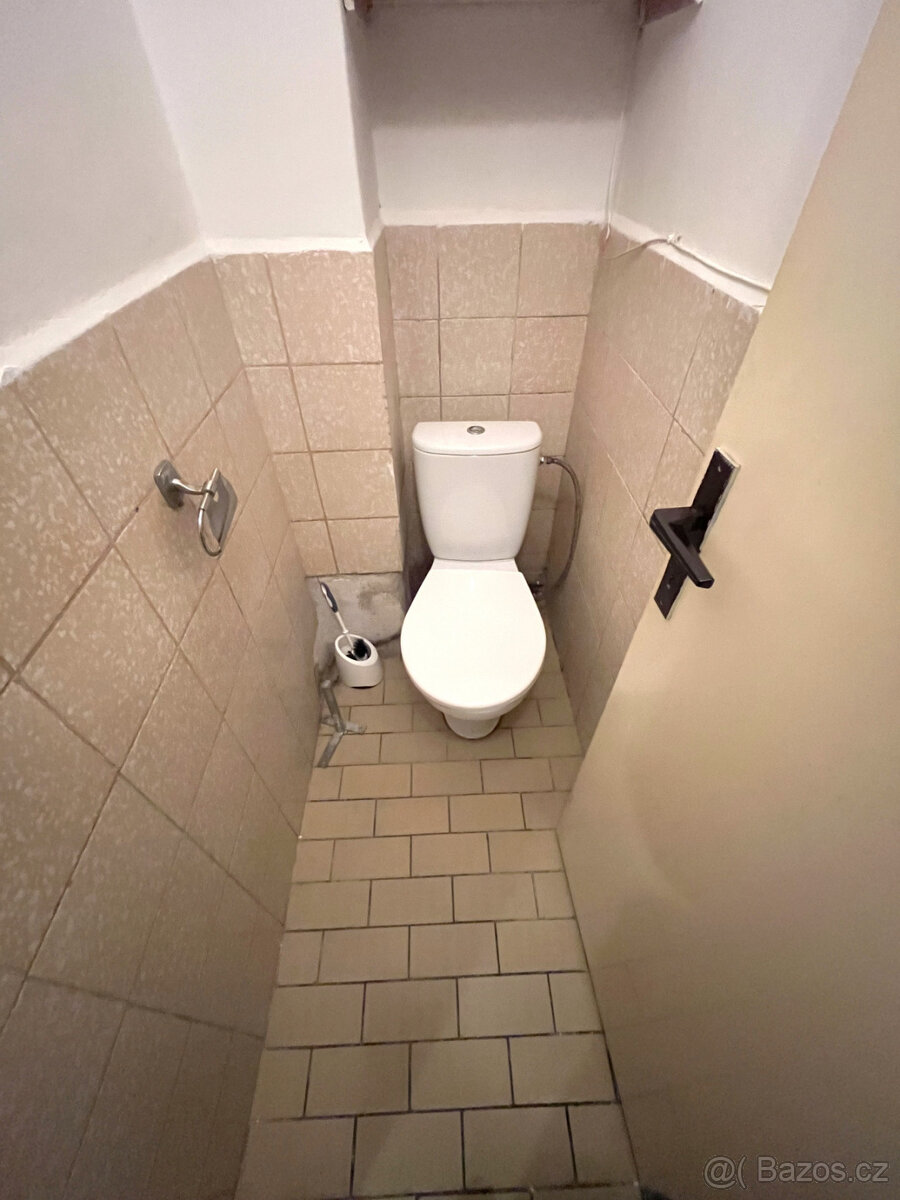 Pronájem bytu 4+1/L,109 m2, Velvary, okr.Kladno, 2.NP, cihla - 15