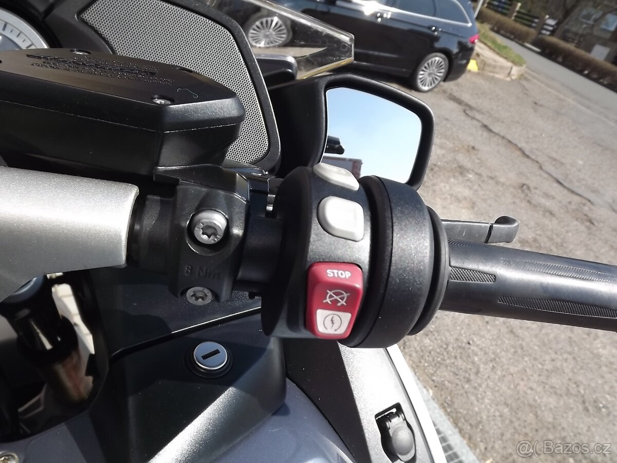 BMW R 1200RT LC - 15