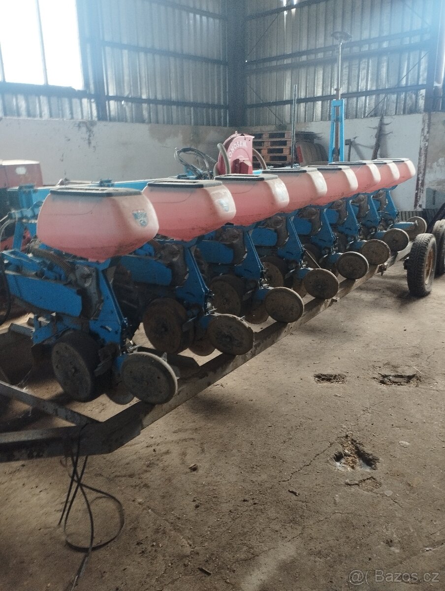 Prodáme zemědělské stroje. - 15