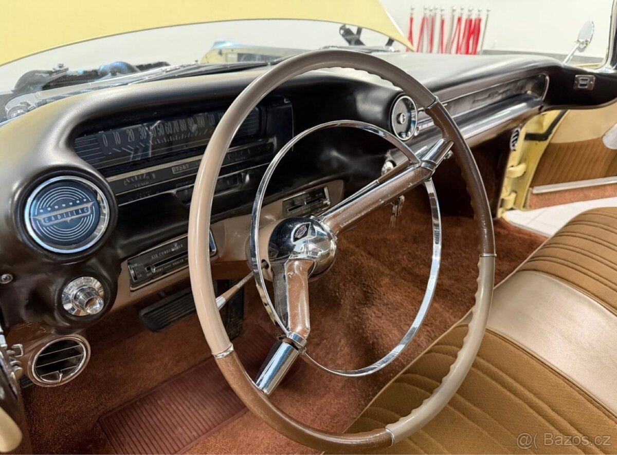 1959 Cadillac Series 62 Flattop - 15