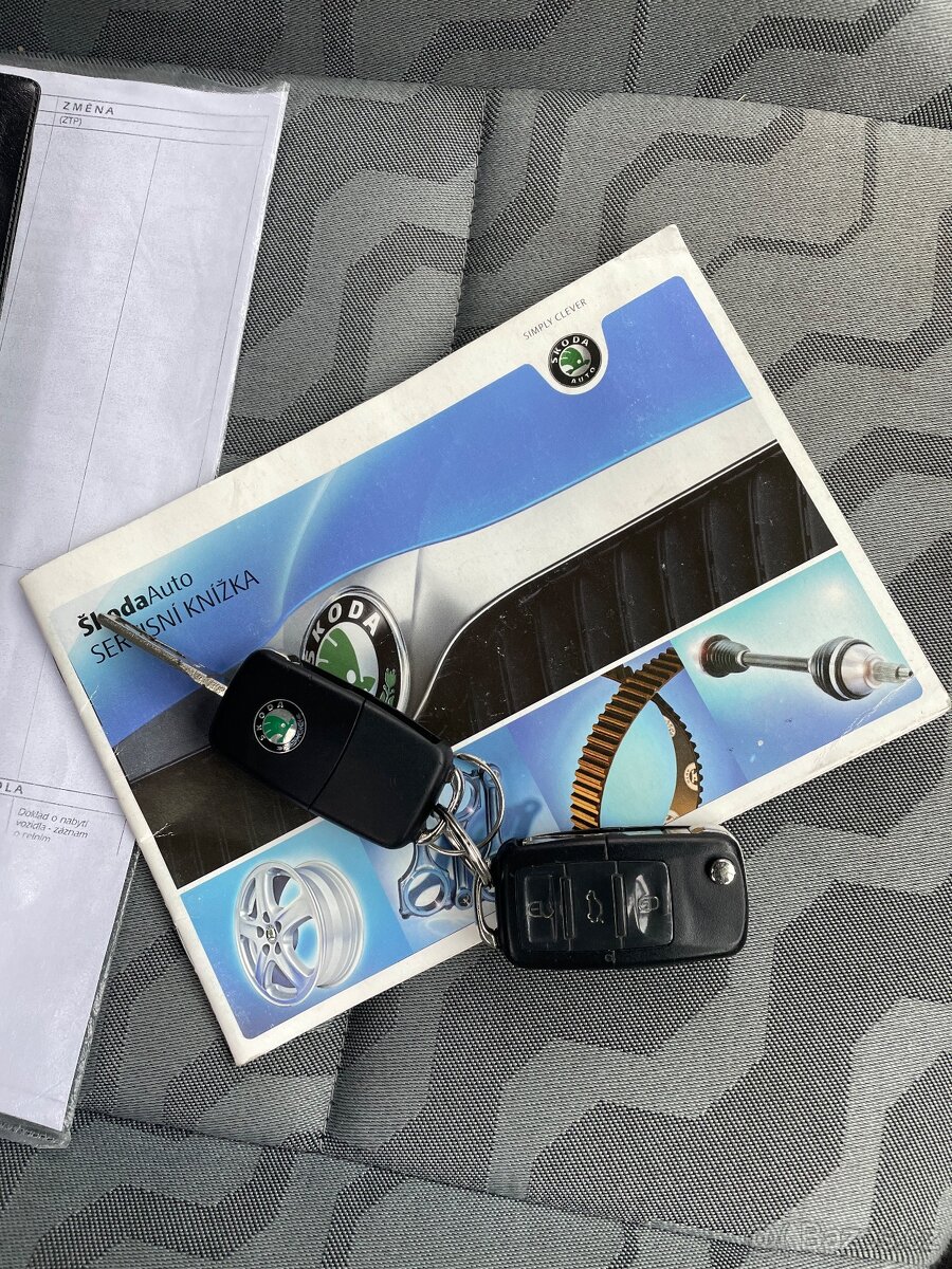 Škoda Roomster 1,2htp 51kw pouze 70tis najeto - 15