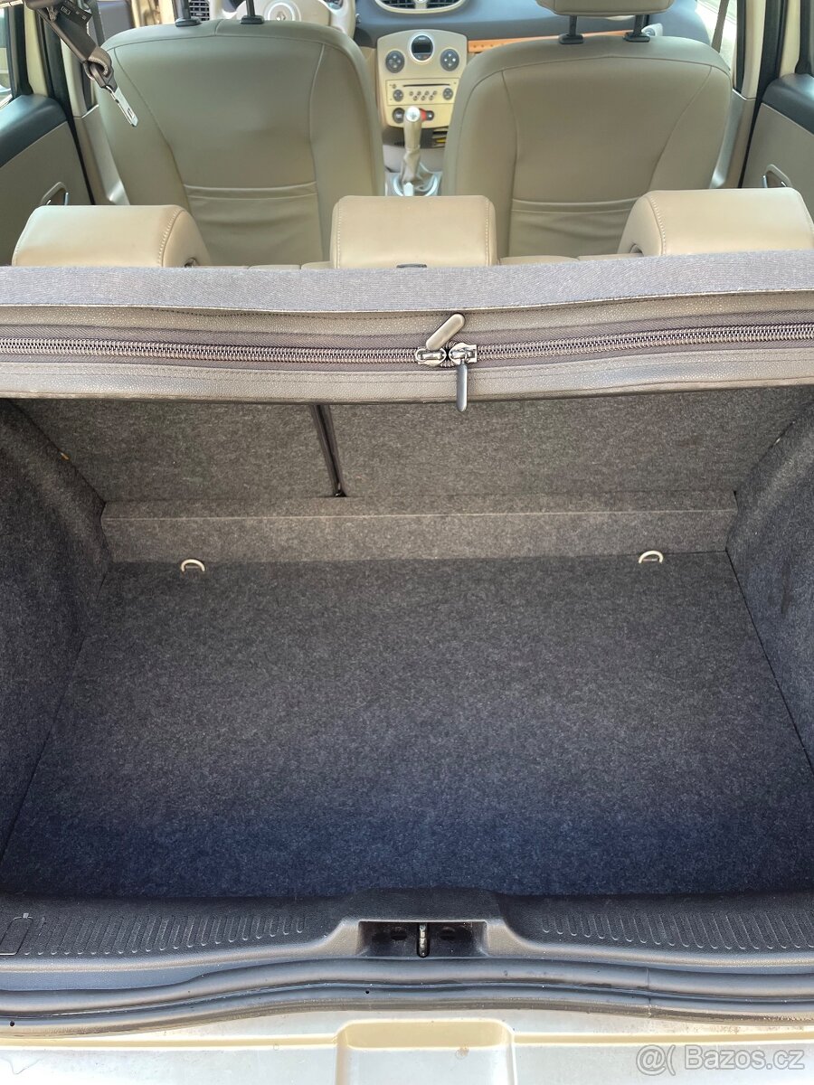 Renault Clio 3 1.6 16V INITIALE - 15