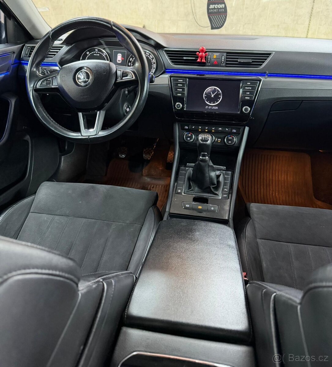 Škoda Superb Combi 2.0 Tdi 110kw STYLE PLUS - 15