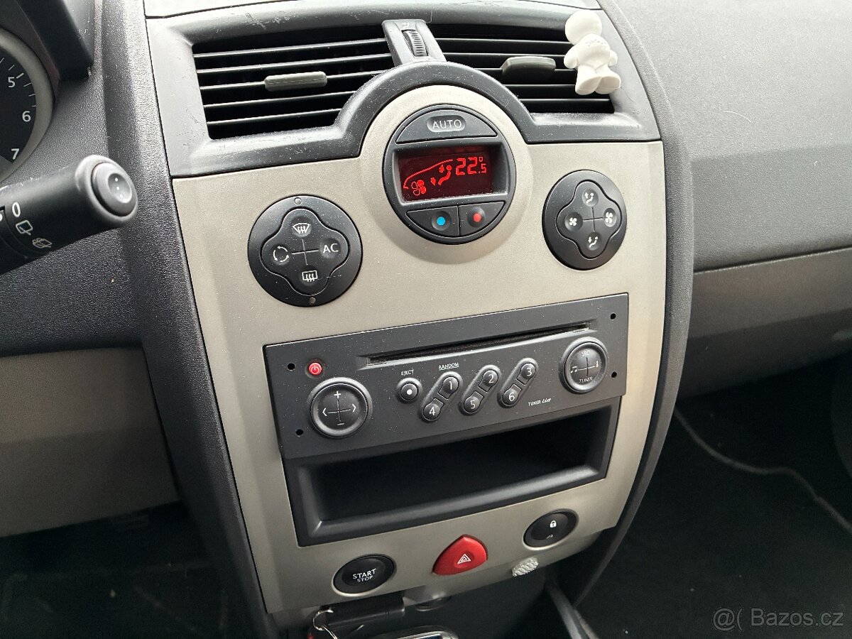 Renault Megane 1.6i 16V 83kW KLIMA TAŽNÉ NOVÁ BATERKA - 15