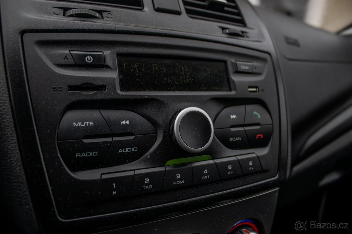 Lada Kalina cross 1.6 16V MPI Luxe - 15