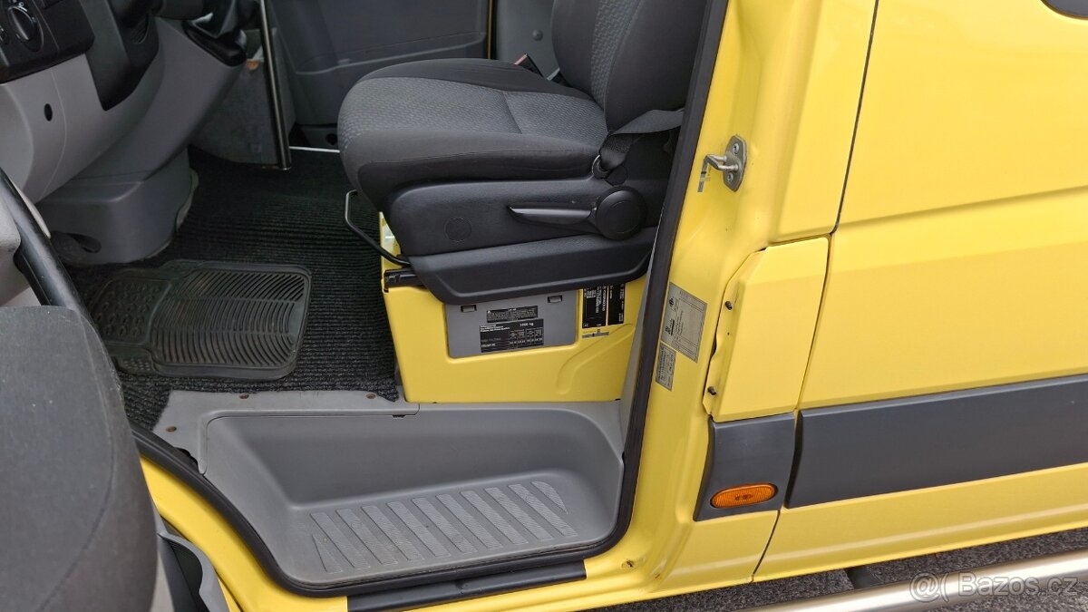 Volkswagen Crafter 2.0TDI Bus 9.miestne - 15