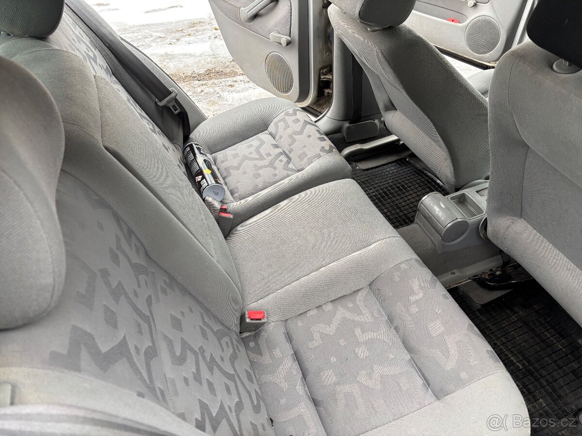 Volkswagen Golf IV 1.9TDI - 15