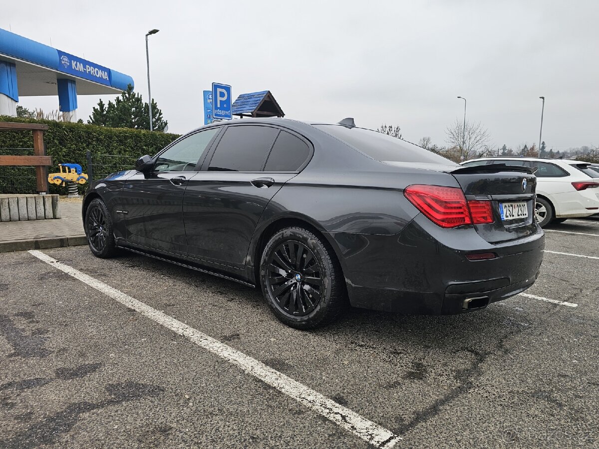 BMW 750i Xdrive M-paket - 15