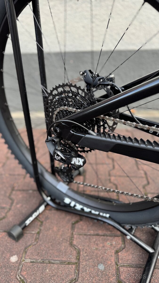 Enduro Focus JAM 8.8 KARBON -Akční cena - 15