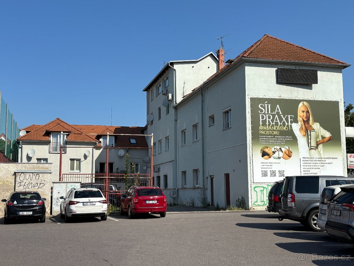 Prodej cihlového bytu 3+1 v OV, 86 m2, Znojmo - 15