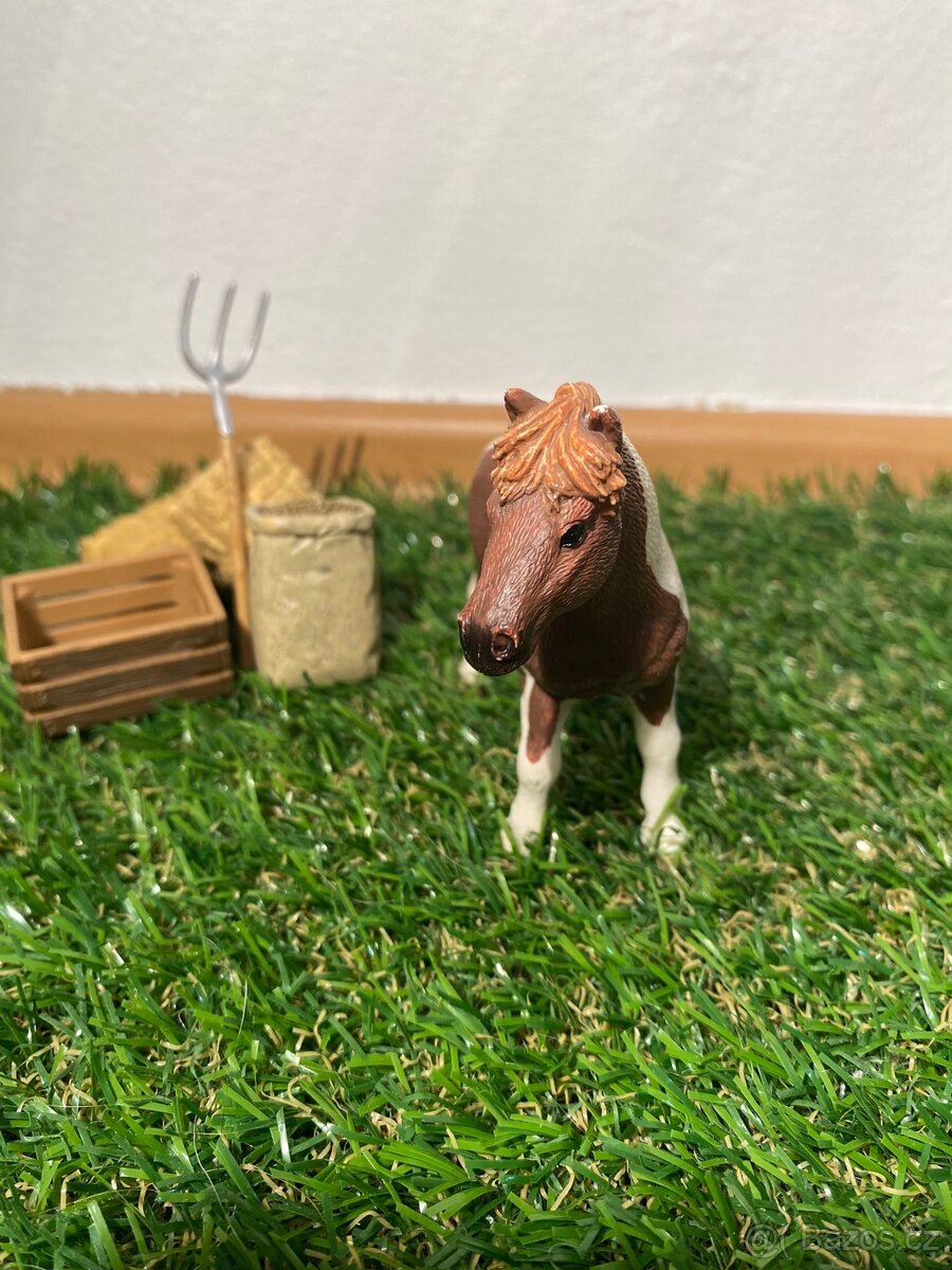 Fake identický schleich - 15