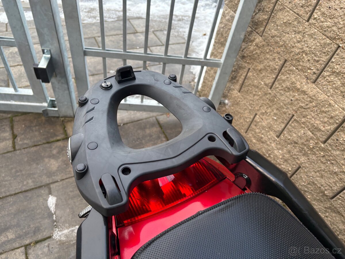 Gilera gp 800 2010 - 15