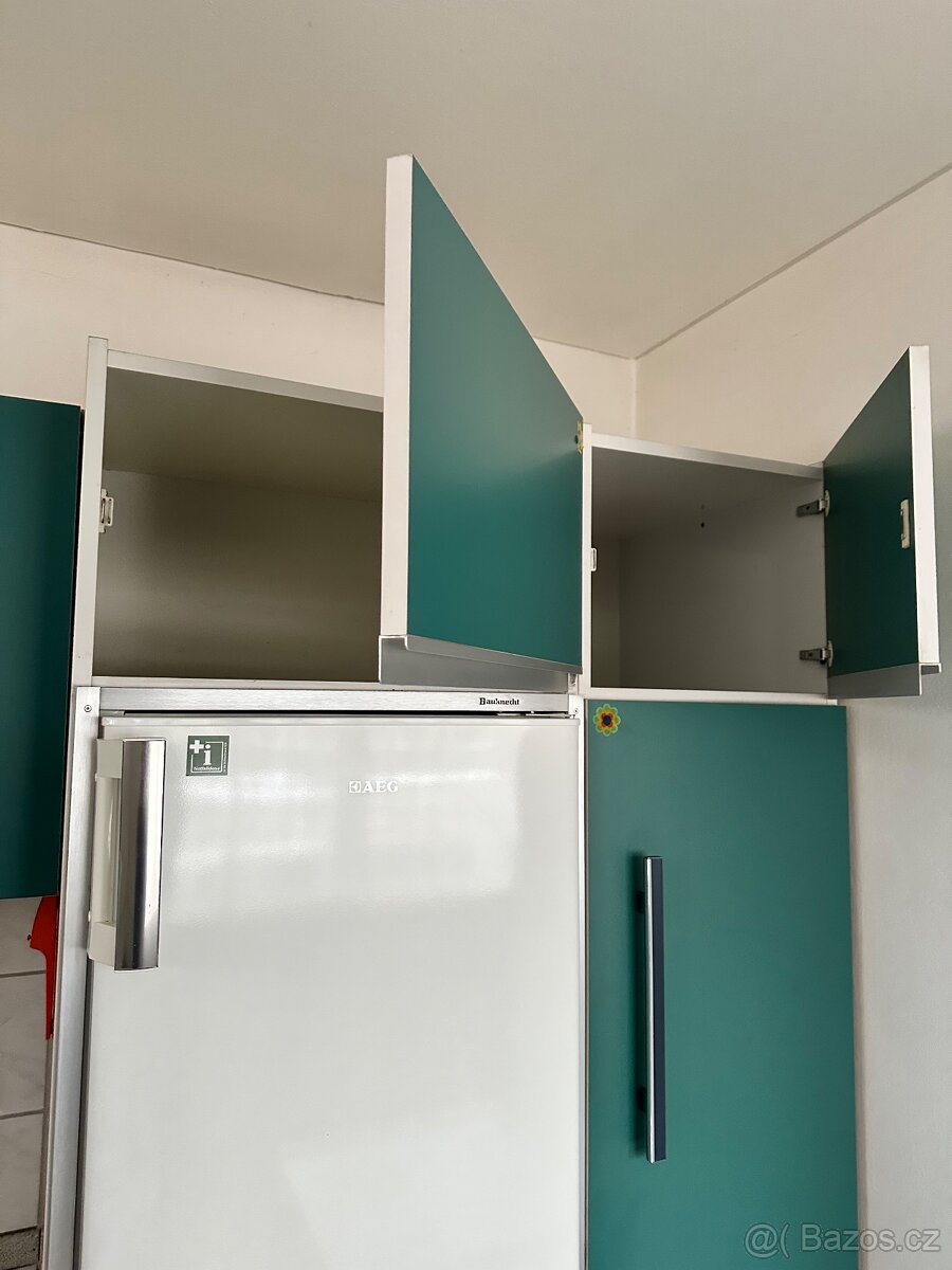 Retro zelená kuchyňská linka - 15