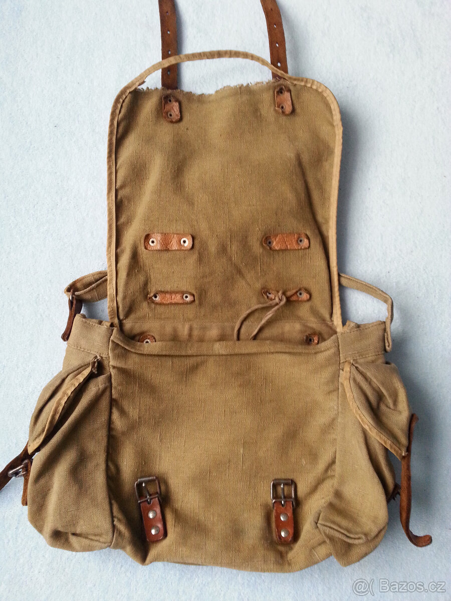 Retro batohy a chlebníky - 15