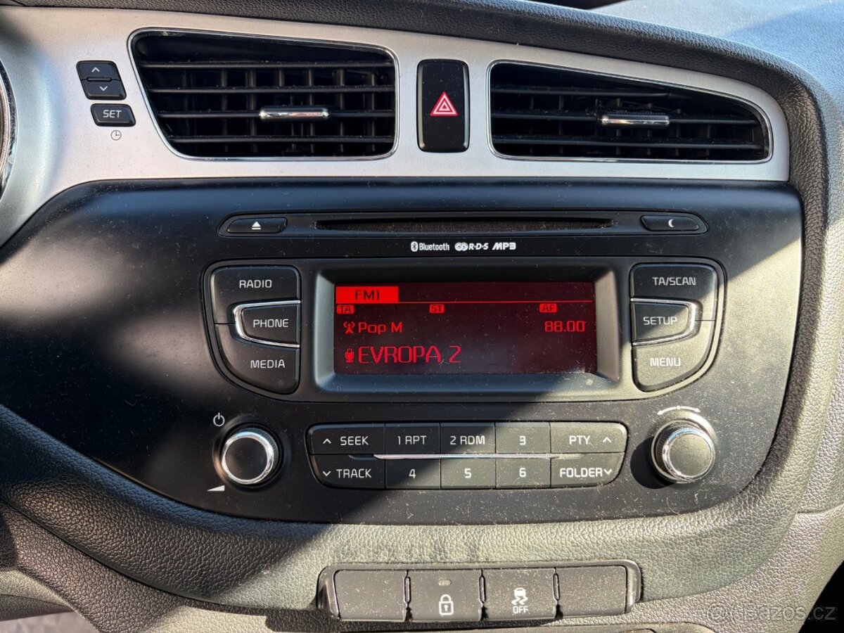 Kia Cee´d, 1,4 SERVISKA, 1.MAJITEL,ČR - 15