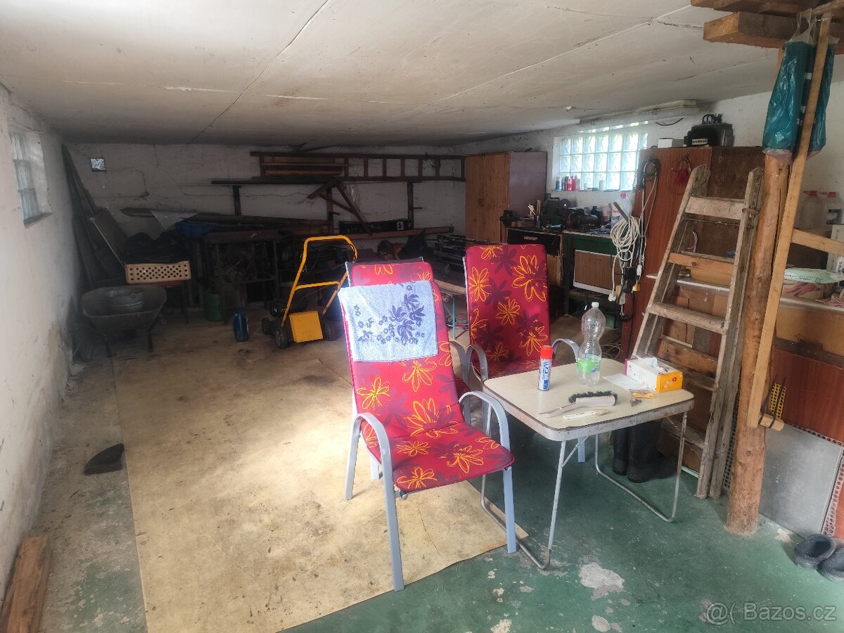 Prodej domu 6+1 • 218 m² - 15
